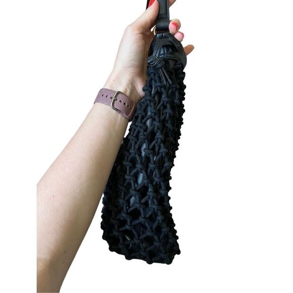 NWT Elizabeth and James Mesh Market Shoulder Bag Tote Black - Picture 13 of 16